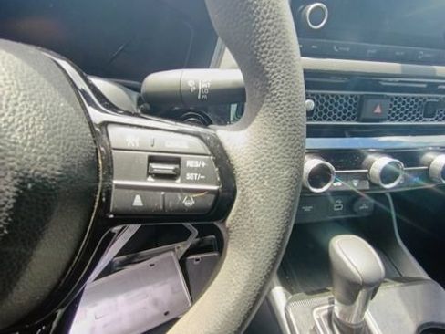 Used 2024 Honda Civic LX image 10