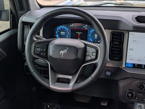 Used 2025 Ford Bronco Outer Banks AWD/4WD image 28