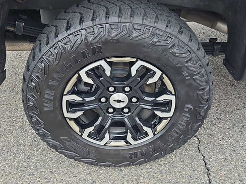 Certified 2024 Chevrolet Silverado 1500 ZR2 w/ Technology Package AWD/4WD image 9