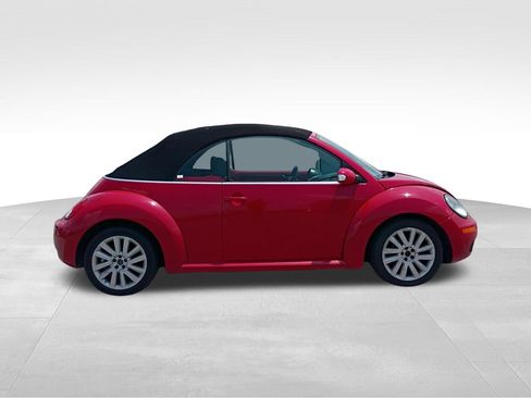 Used 2009 Volkswagen Beetle S FWD image 9