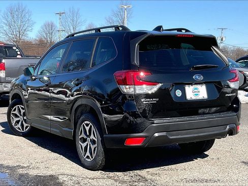 Certified 2023 Subaru Forester Premium image 10
