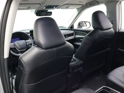Used 2025 Toyota Grand Highlander XLE FWD image 20