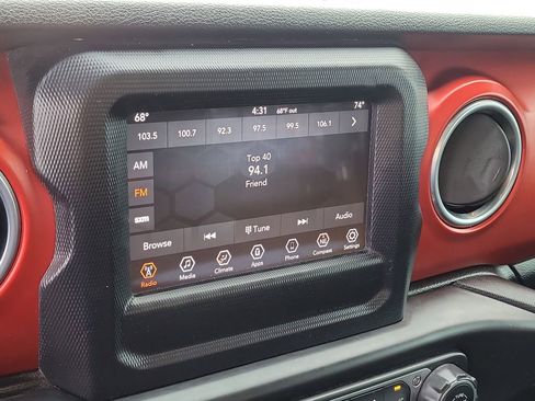 Certified 2020 Jeep Gladiator Rubicon w/ LED Lighting Group image 17