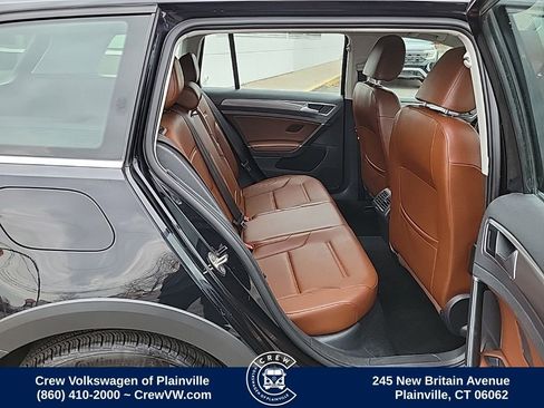 Used 2018 Volkswagen Golf Alltrack SE image 14