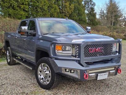 Used 2016 GMC Sierra 2500 Denali w/ Duramax Plus Package
