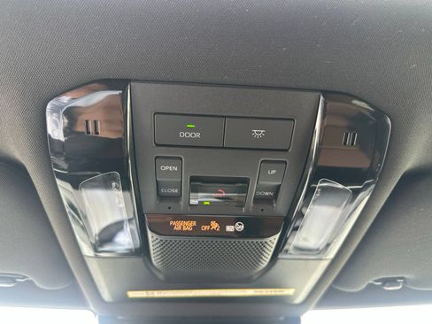 Used 2024 Lexus GX 550 w/ Accessory Package (Z1) AWD/4WD image 20