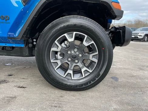 New 2026 Jeep Gladiator Sport image 34