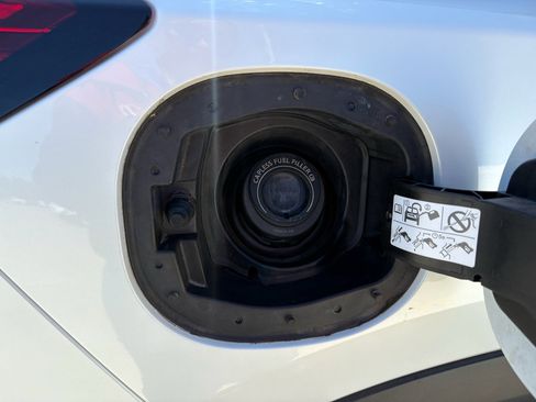 Used 2023 Nissan Rogue SV w/ SV Premium B Package FWD image 34