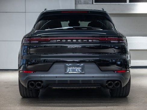 New 2026 Porsche Cayenne E-Hybrid AWD/4WD image 7