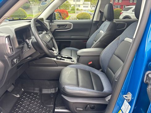Used 2025 Ford Bronco Sport Outer Banks w/ Outer Banks Tech Package+ AWD/4WD image 14