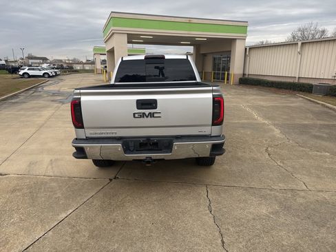 Used 2018 GMC Sierra 1500 SLT image 17