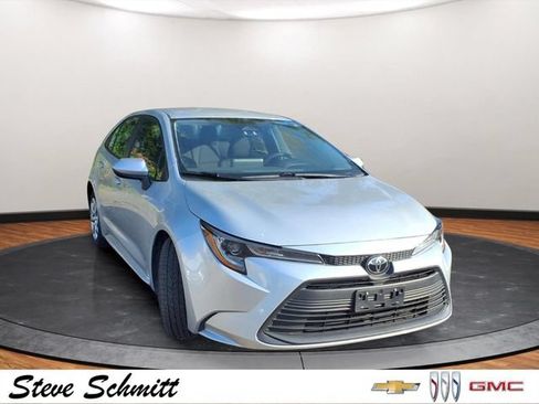 Used 2023 Toyota Corolla LE FWD image 25