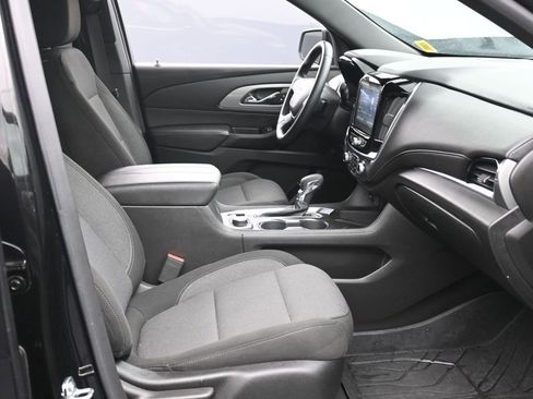 Used 2023 Chevrolet Traverse LT w/ LPO, Floor Liner Package AWD/4WD image 11