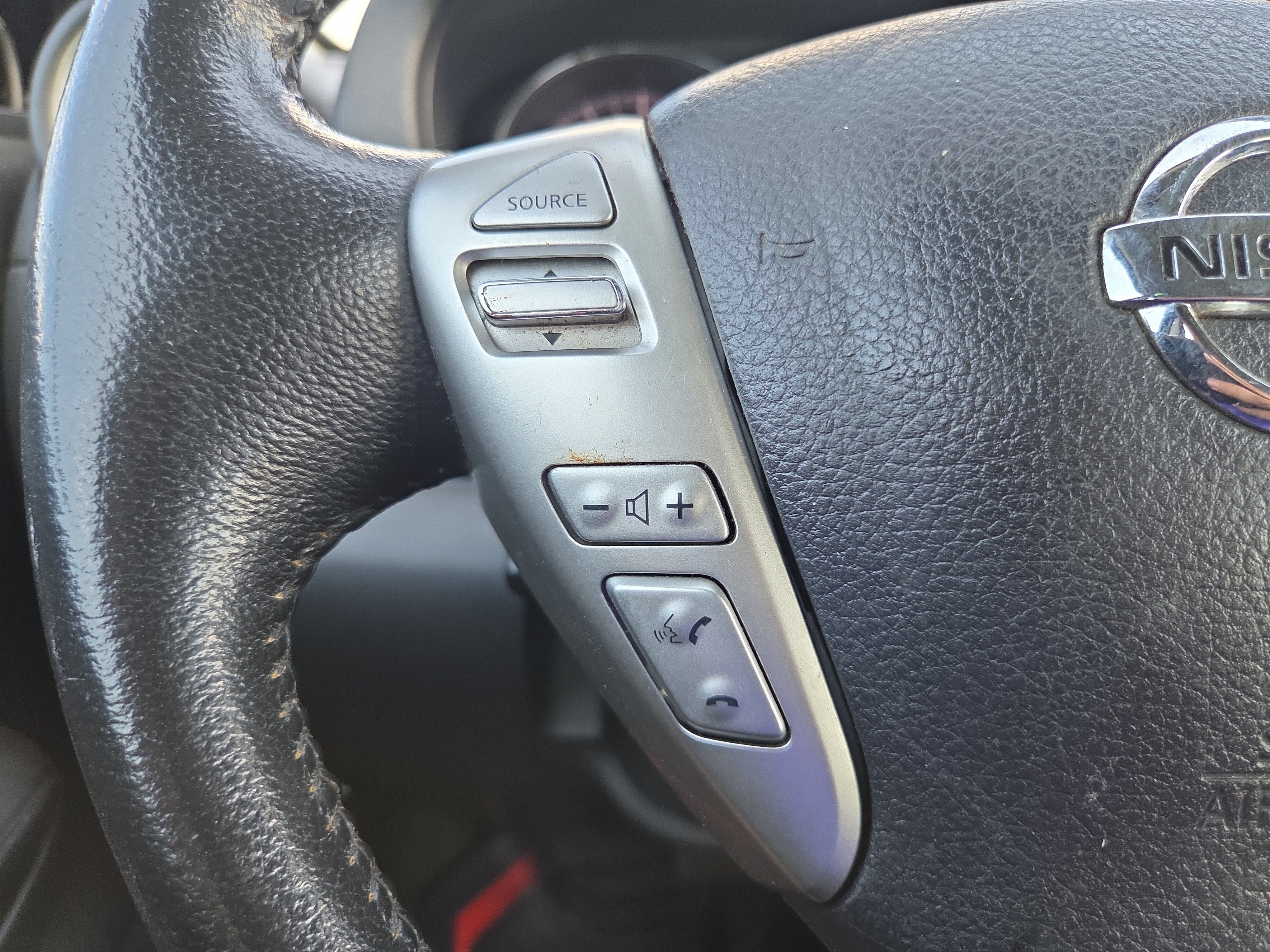 Used 2017 Nissan Versa SV w/ SV Special Edition Package FWD image 16