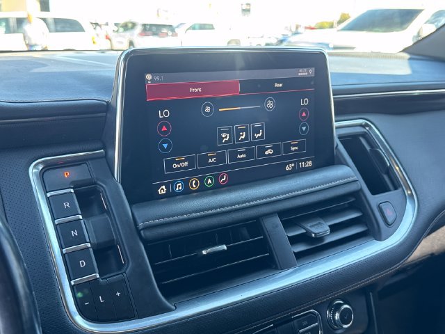 Used 2021 GMC Yukon XL AT4 w/ AT4 Premium Package AWD/4WD image 26