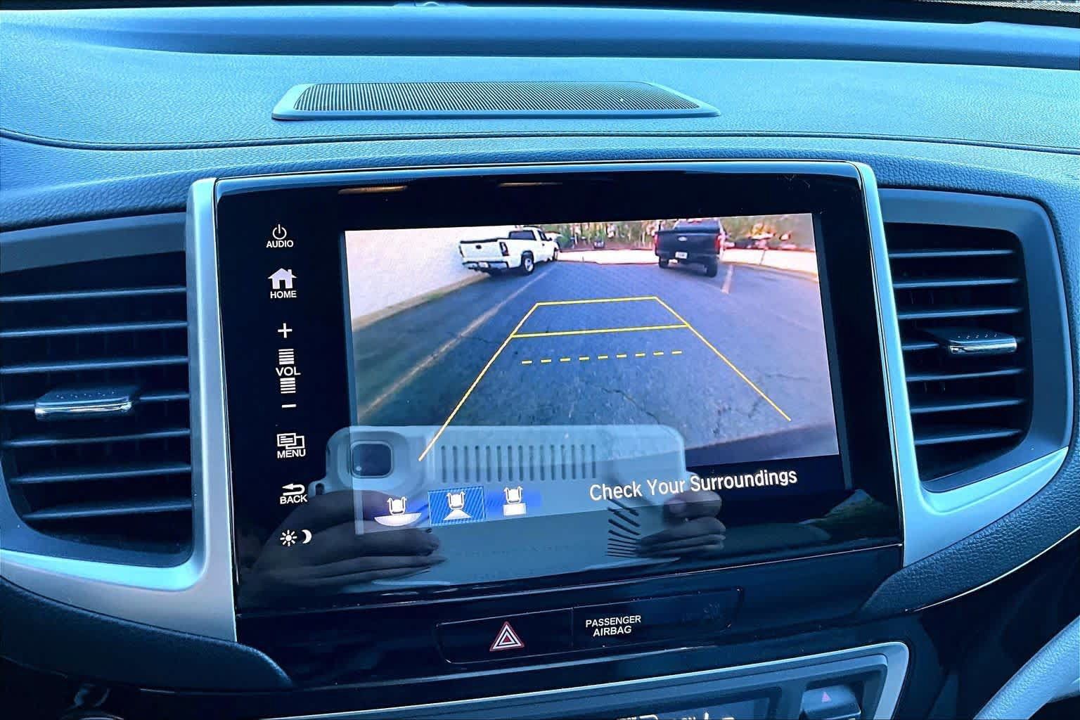 Used 2018 Honda Pilot Touring image 29