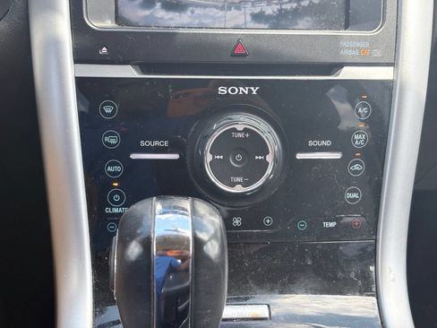 Used 2014 Ford Edge Limited FWD image 11