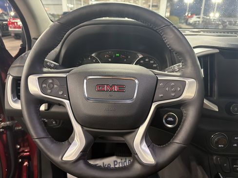 Used 2018 GMC Terrain SLT w/ Preferred Package image 11