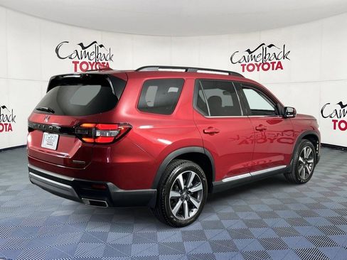 Used 2024 Honda Pilot Touring image 8