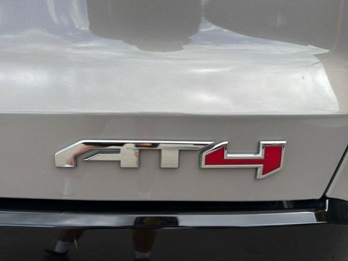 Used 2026 GMC Terrain AT4 w/ LPO, Floor Liner Package AWD/4WD image 18
