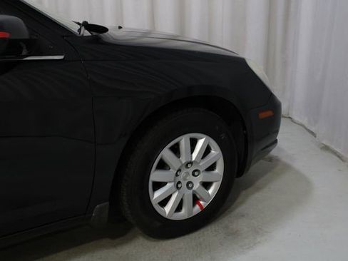 Used 2009 Chrysler Sebring LX FWD image 25