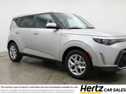 Used 2025 Kia Soul LX w/ LX Technology Package
