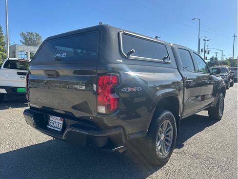 Used 2023 Chevrolet Colorado LT w/ LT Convenience Package AWD/4WD image 7