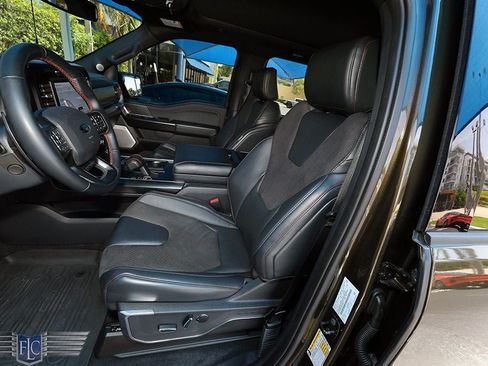 Used 2025 Ford F150 Raptor AWD/4WD image 18