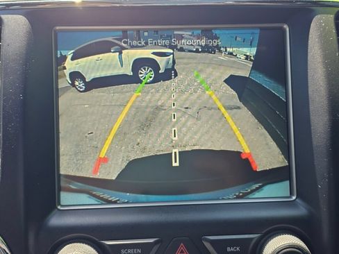 Used 2017 Jeep Grand Cherokee Trailhawk w/ Trailhawk Luxury Group AWD/4WD image 24