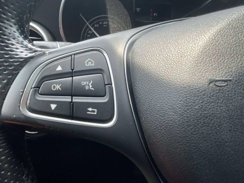 Used 2016 Mercedes-Benz C 300 4MATIC Sedan image 23
