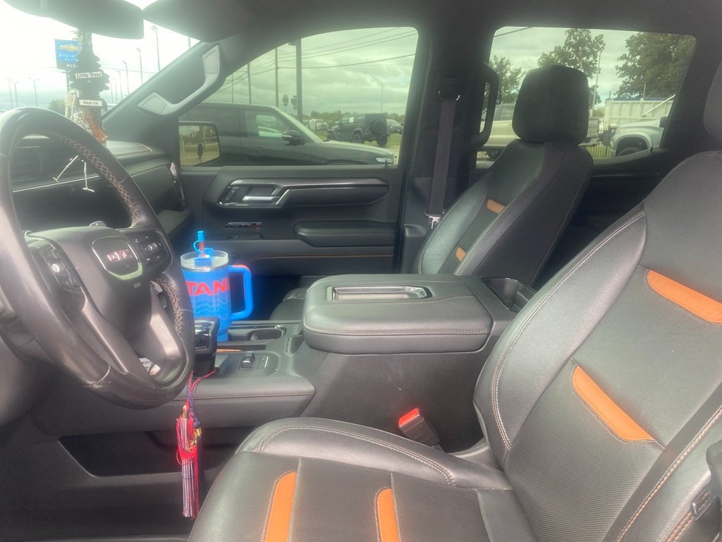 Used 2022 GMC Sierra 1500 AT4 w/ AT4 Preferred Package AWD/4WD image 6