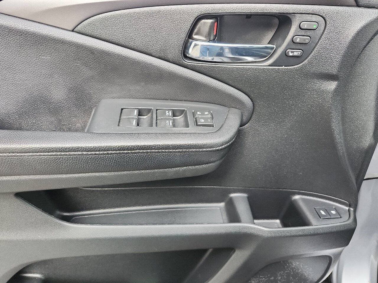 Used 2020 Honda Passport EX-L image 12