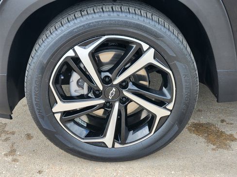 Used 2023 Chevrolet TrailBlazer RS w/ Convenience Package image 29