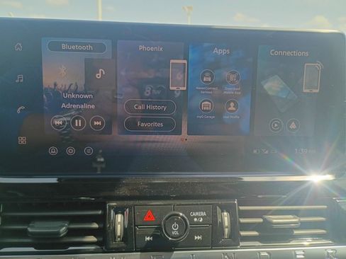 New 2026 Nissan Pathfinder Platinum image 15