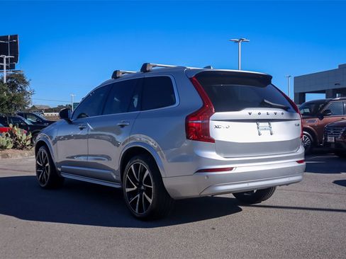 Used 2022 Volvo XC90 T6 Momentum w/ Advanced Package image 6
