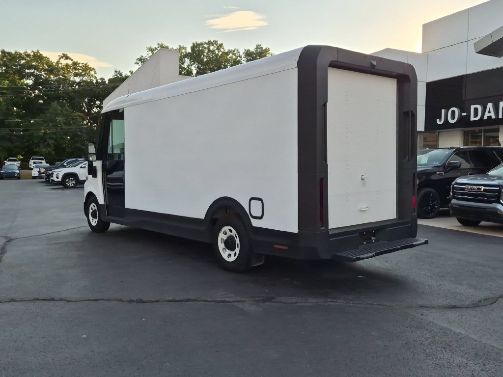 Used 2024 Chevrolet Brightdrop 600 w/ Commercial Equipment Package AWD/4WD image 11