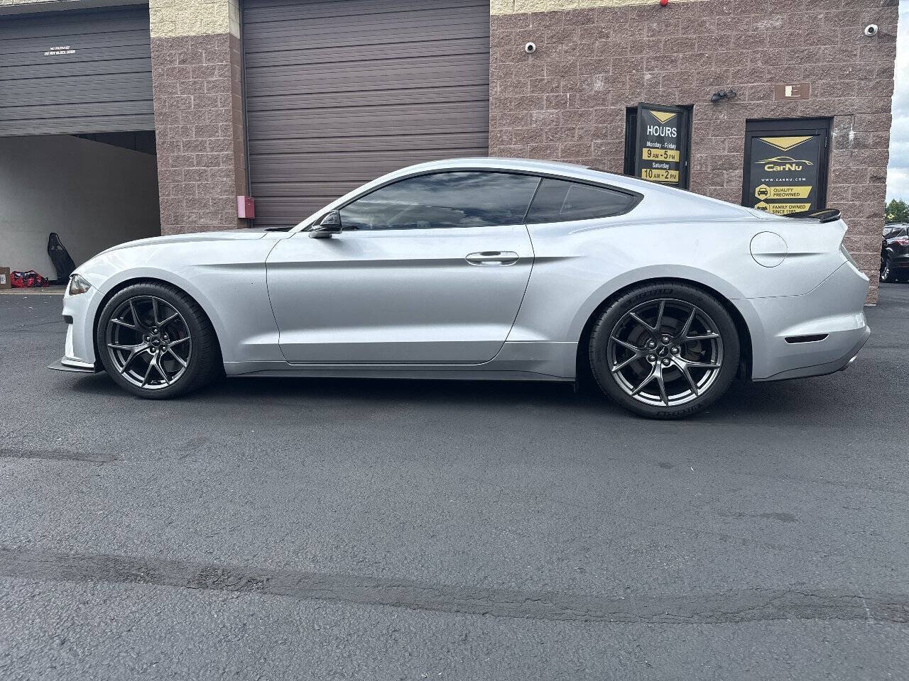 Used 2019 Ford Mustang GT Premium w/ Performance Package - Level 2 RWD image 16