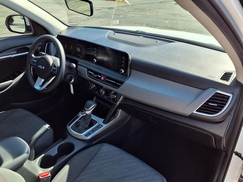 Used 2024 Kia Seltos LX AWD/4WD image 94