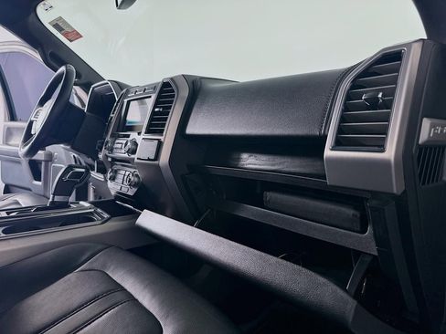 Used 2018 Ford F150 Platinum w/ Equipment Group 701A Luxury image 42