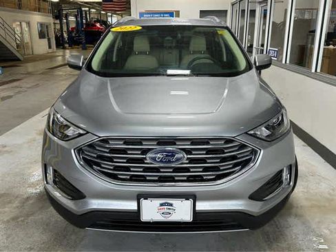 Used 2022 Ford Edge SEL w/ Convenience Package image 2