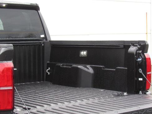 New 2026 Toyota Tacoma SR5 RWD image 9