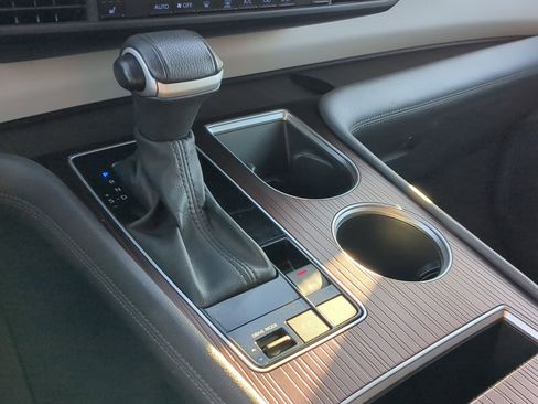 Used 2023 Toyota Sienna XLE image 26