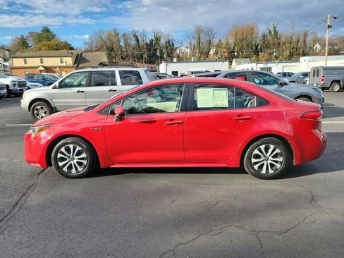 Used 2020 Toyota Corolla LE image 4