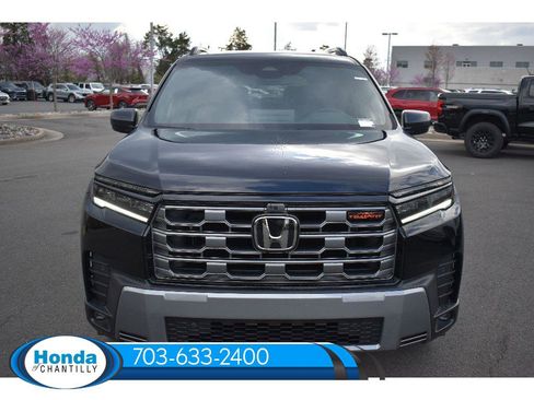 New 2026 Honda Pilot TrailSport image 2