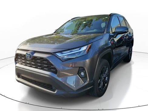 Used 2023 Toyota RAV4 XLE Premium AWD/4WD image 3