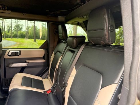 Used 2022 Ford Bronco Wildtrak AWD/4WD image 28