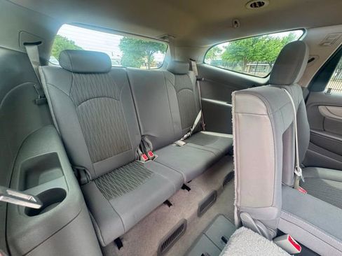 Used 2013 Chevrolet Traverse LS FWD image 11