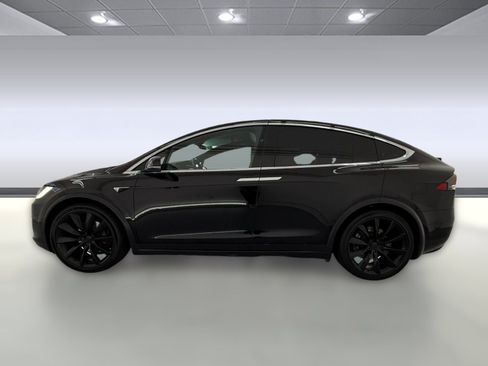 Used 2019 Tesla Model X 75D AWD/4WD image 2