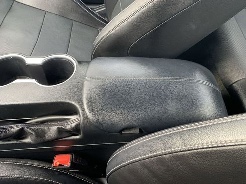 Used 2018 Ford Mustang Premium image 22