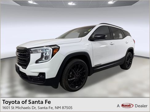 Used 2024 GMC Terrain SLT w/ Elevation Edition AWD/4WD image 1